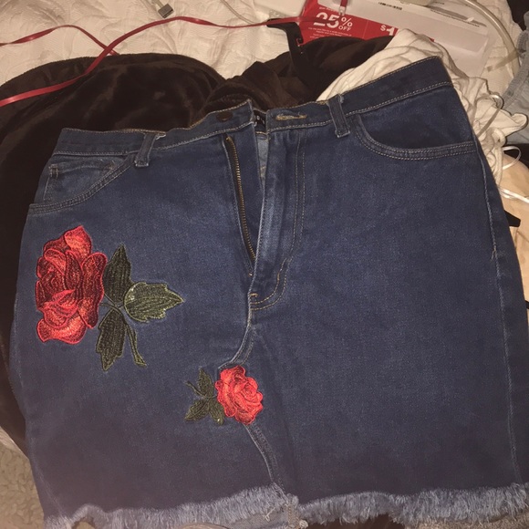 Denim skirt - Picture 2 of 5